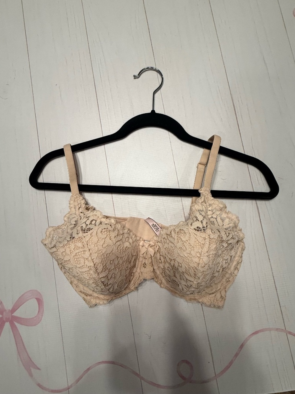Victoria's Secret Full Lace Underwire Demi Size 36D